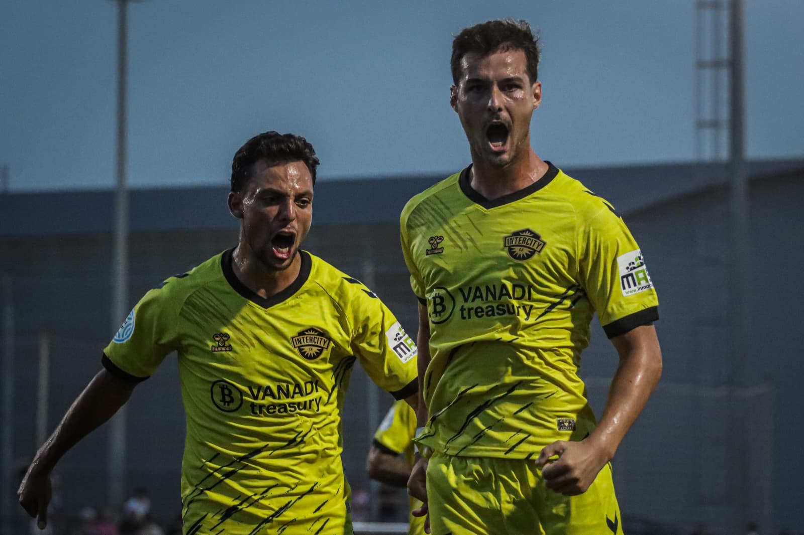 El CF Intercity abre la temporada con una victoria ante el Castellón B (1-2)