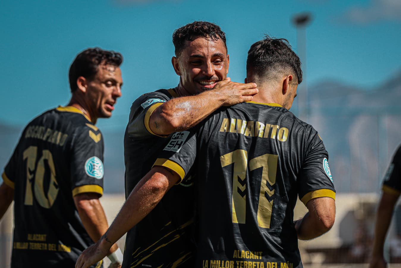 El CF Intercity suma un valioso punto ante el Atlético Baleares (2-2)